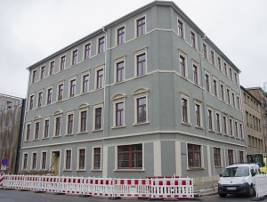 Das unter Denkmalschutz stehende Eckhaus an der Ehrlichstraße wird die Verwaltungszentrale für die Theater. Foto: M. Arndt