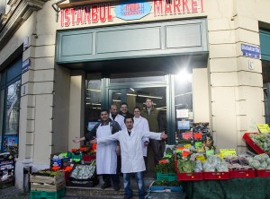 In der Oschatzer Straße gibt es jetzt einen türkischen Lebensmittelladen. Foto: M. Arndt