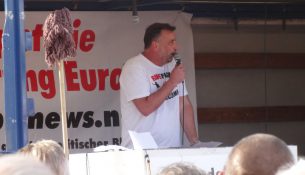 2706 2016 pegida bachmann