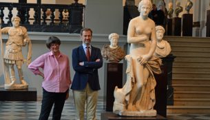 Antik-Ausstellung 2207