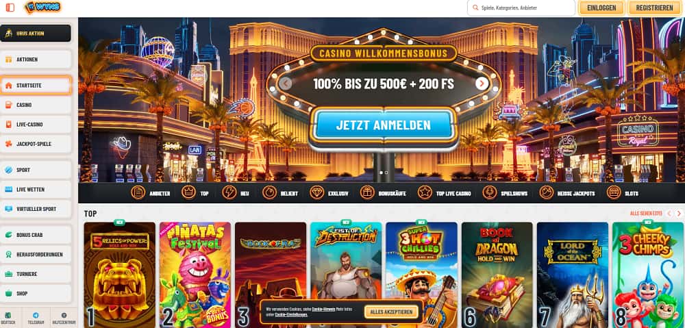 Wyns Casino-Startseite mit neonbeleuchtetem Stadtbild und einem Banner mit 100 % Willkommensbonus bis zu 500 € plus 200 Freispiele. Die dunkle Oberfläche bietet Navigation für Slots, Live-Casino, Jackpots und Top-Spiele wie Book of Dead und Lord of the Ocean.